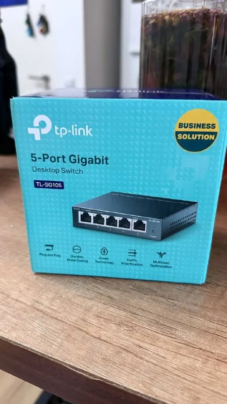 TP-Link 5-Port Gigabit Desktop Switch 1