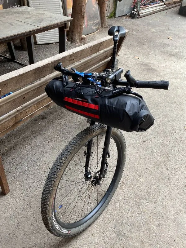 Велосумка Revelate Designs Sweetroll 1