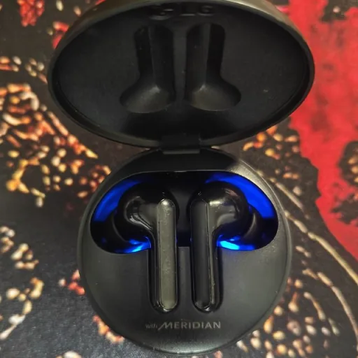 Наушники TWS LG TONE Free FN6