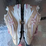 Женские кроссовки New Balance 1000 3