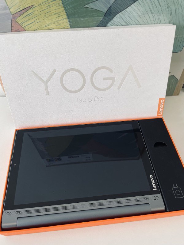 Планшет Lenovo Yoga Tab 3 Pro со встроенным проектором 8