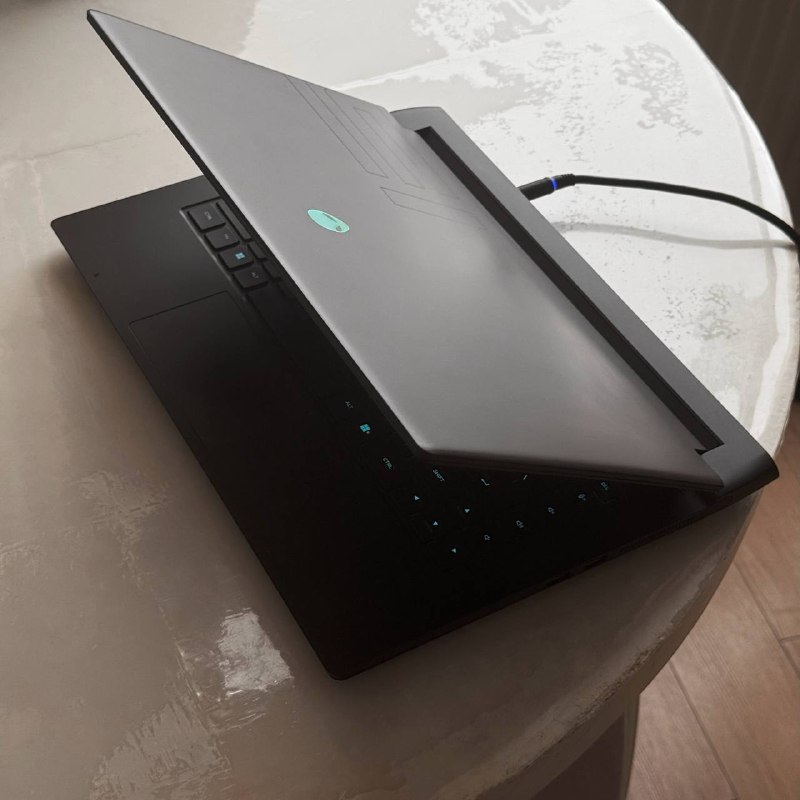 Игровой ноутбук Alienware m15 R7 i7-12700H RTX 3070 Ti 16GB 1TB 4