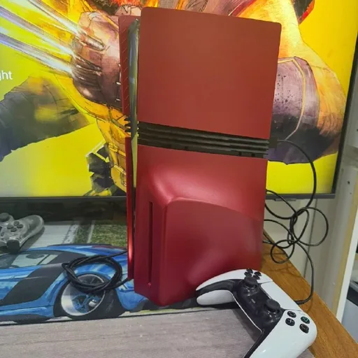 PS5 Pro ჯოისტიკით და კაბელებით