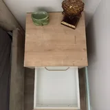 Прикроватная тумбочка с двумя ящиками 5