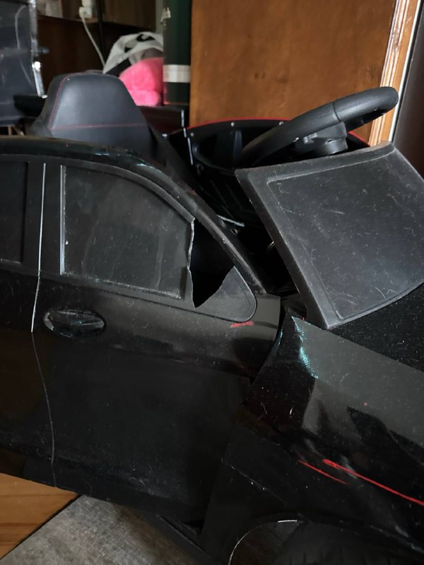 Детская электромашина с пультом управления 3