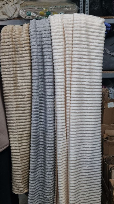 Пледы 150х200 разных цветов