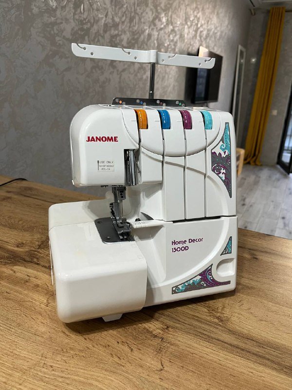 Оверлок JANOME Home Decor 1300D
