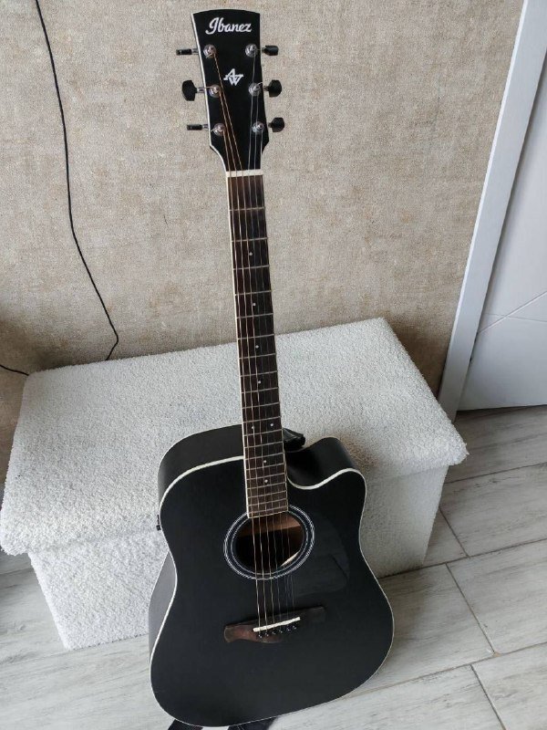 Электроакустическая гитара Ibanez, комбоусилитель Fender, педалборды, блок питания, директ-бокс, педаль шумодав