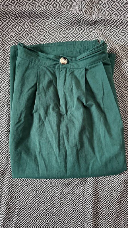 Юбка изумрудного цвета, хаки шорты, майка в комплекте 4