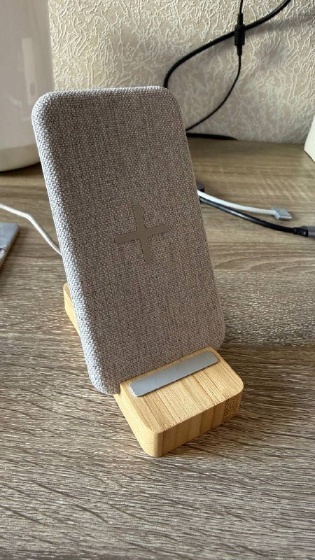 Беспроводная зарядка IKEA NORDMÄRKE