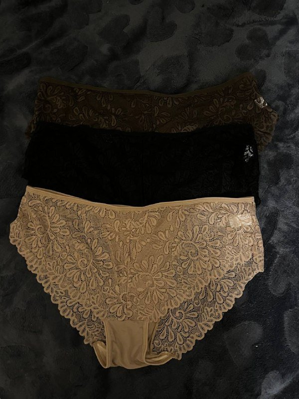 Лифчик, футболка, кофта, блузка, платья, трусы, кроссовки 8