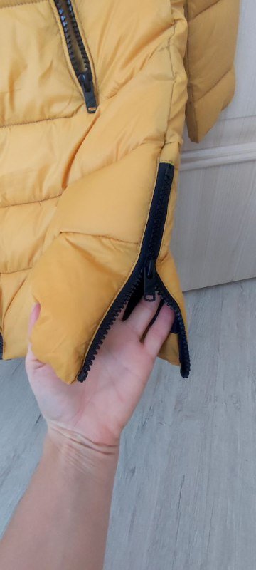 Желтая детская куртка Acoola, размер 110-116