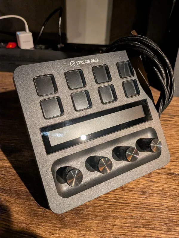 elgato stream deck+
