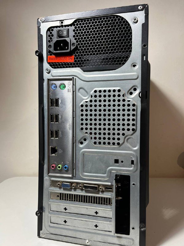 ПК Intel Xeon с GTX650Ti 8ГБ ОЗУ Windows 10 Pro 3