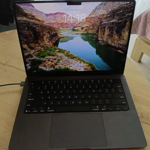 MacBook Pro M5 14" 16GB 512GB