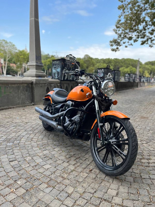 Kawasaki Vulcan 900 Custom 2011 мотоцикл 4