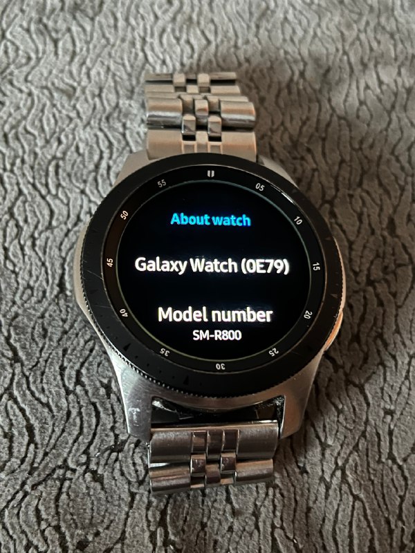 Samsung Watch with AMOLED display 4