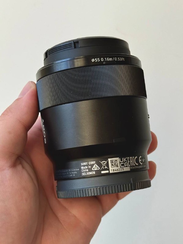 Объектив Sony FE 50mm f2.8 Macro Lens 2