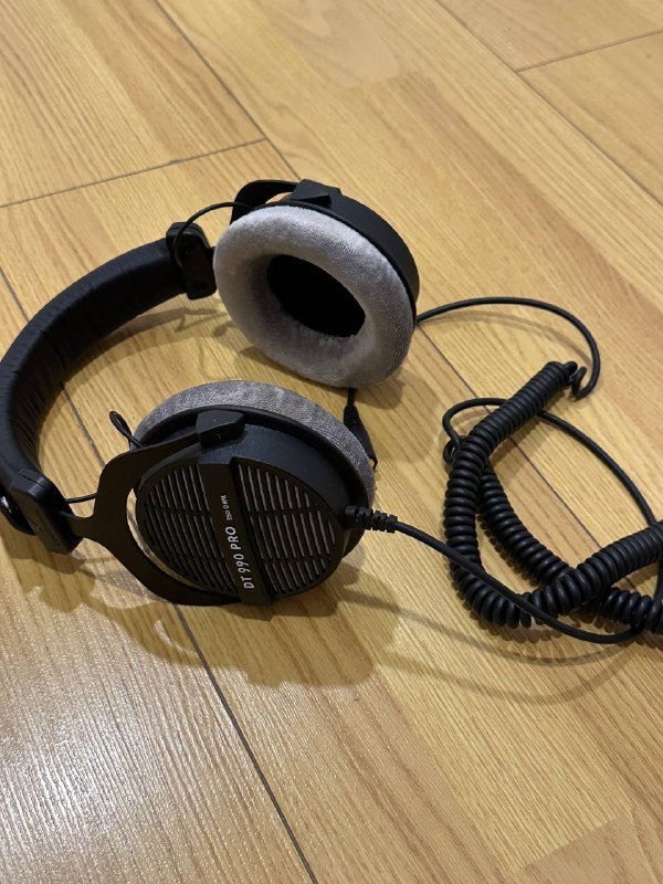 Студийные наушники DT 990 PRO