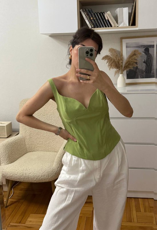 Женская одежда: топы, шорты, корсет Zara, Bershka, H&M, Shein 4