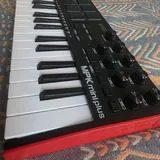 Midi клавиатура Akai 2