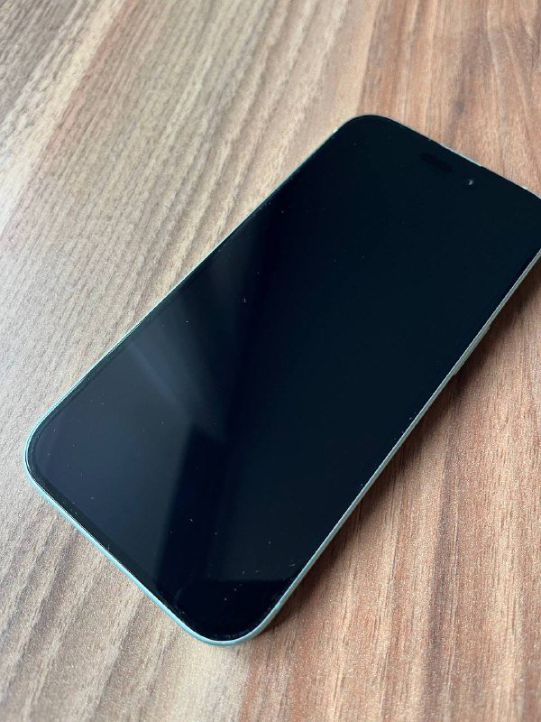 iPhone 15 128Gb Green 2