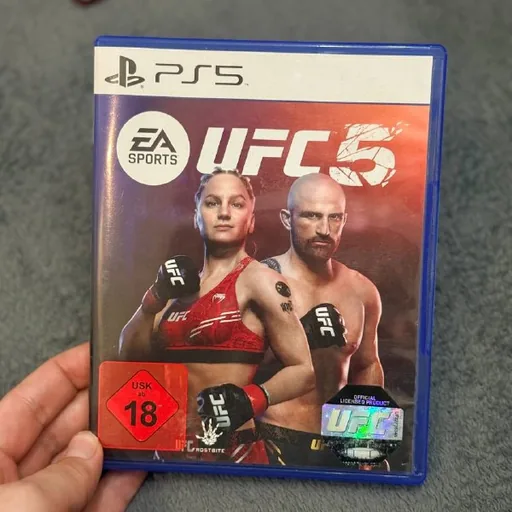 Диск EA Sports UFC 5 для PS5