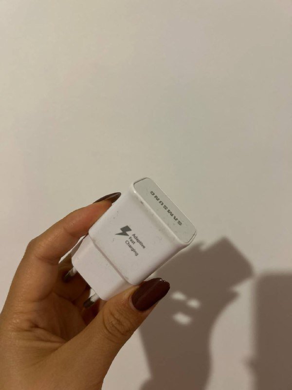 блок для зарядки, штуки на кольцах для записи