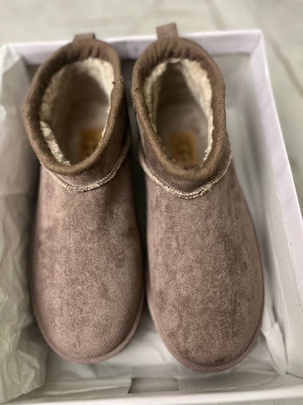 Угги новые в коробке