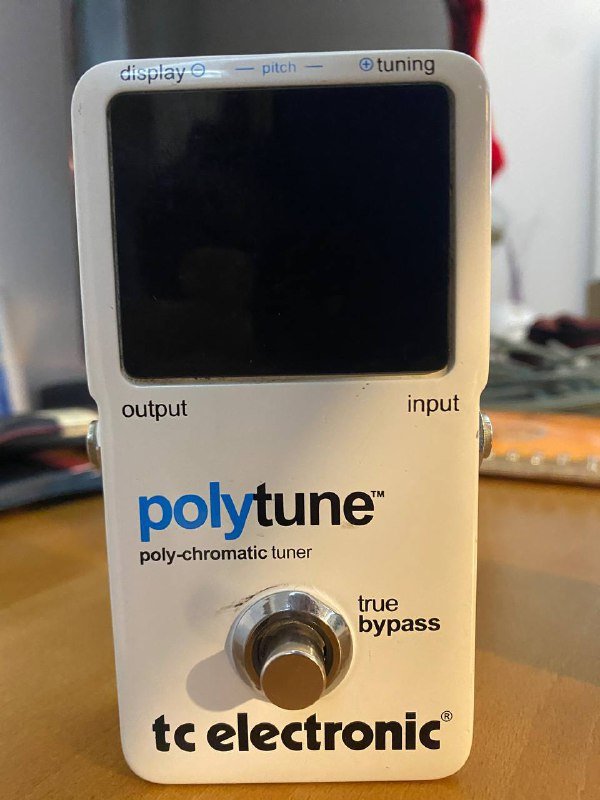 TC Electronic Polytune 1, MXR Super Comp M132 guitar pedals