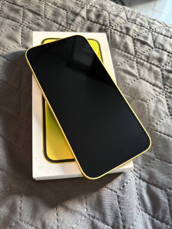 iPhone 14 256GB желтый, комплект, чехлы, стекла 1