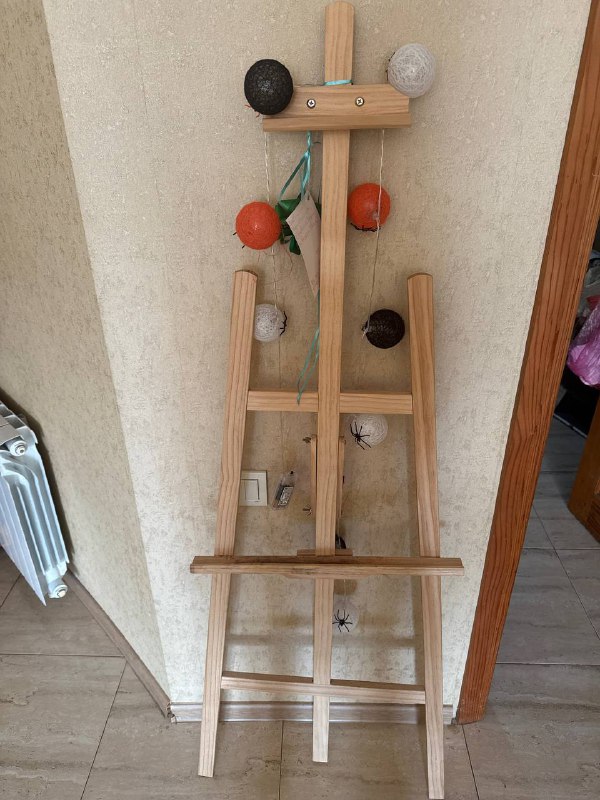 Мольберт деревянный напольный