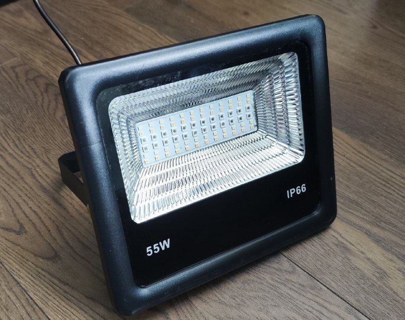 Светодиодный прожектор 55W с пультом RGB ультрафиолет