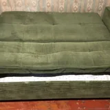 Диван-кровать с подушками 4