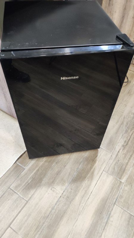 Холодильник Hisense
