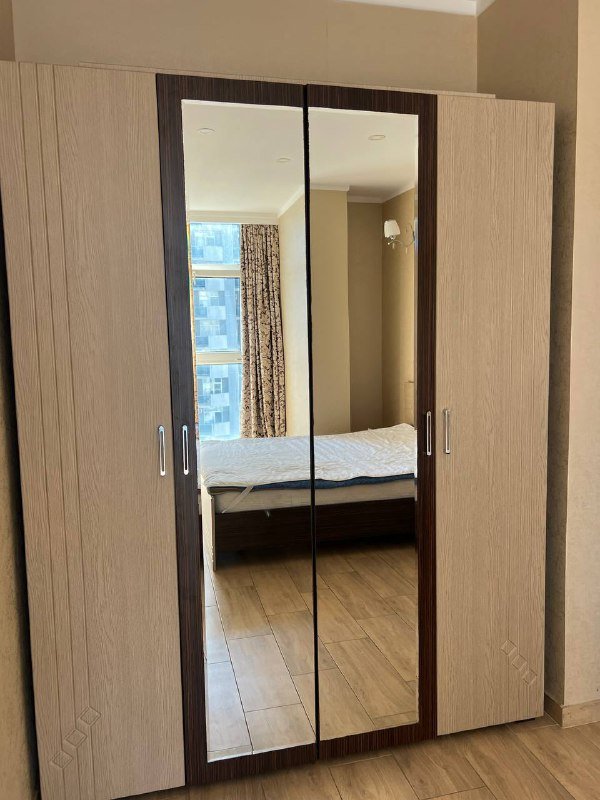 Кухня стол стулья, кровать с матрасом и шкаф, тумба под ТВ, тумба прикроватная, вешалка 3