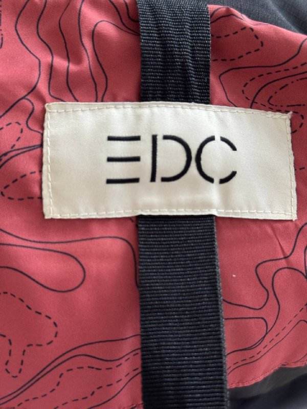 Мужской пуховик Esprit размер М 2