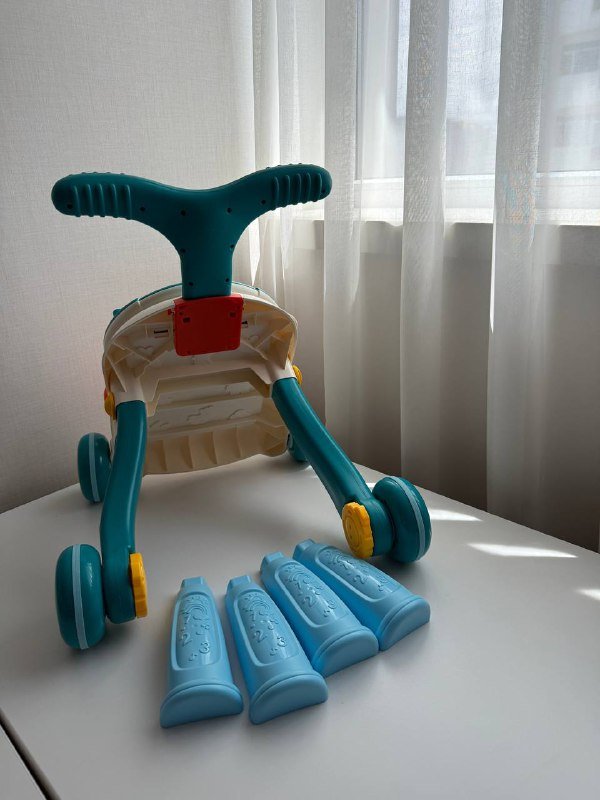 Ходунки-каталка 2 в 1 Caretero Spark 3