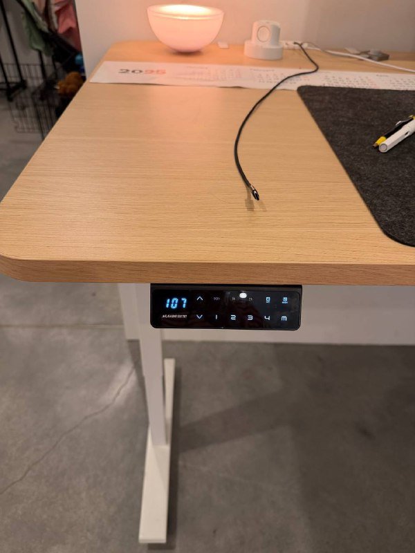 Большой рабочий стол с подъемным механизмом 2