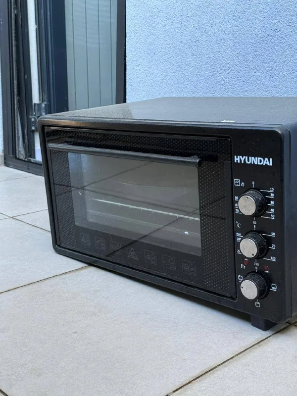 Духовка Hyundai 1