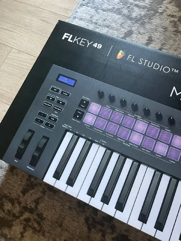 MIDI клавиатура Novation FLkey 49 1