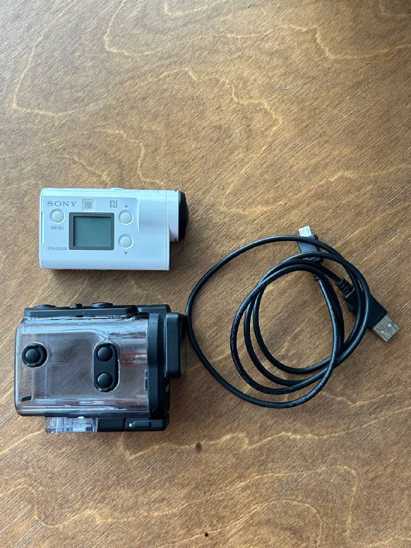 Sony FDR-X3000 экшн-камера с аксессуарами 3