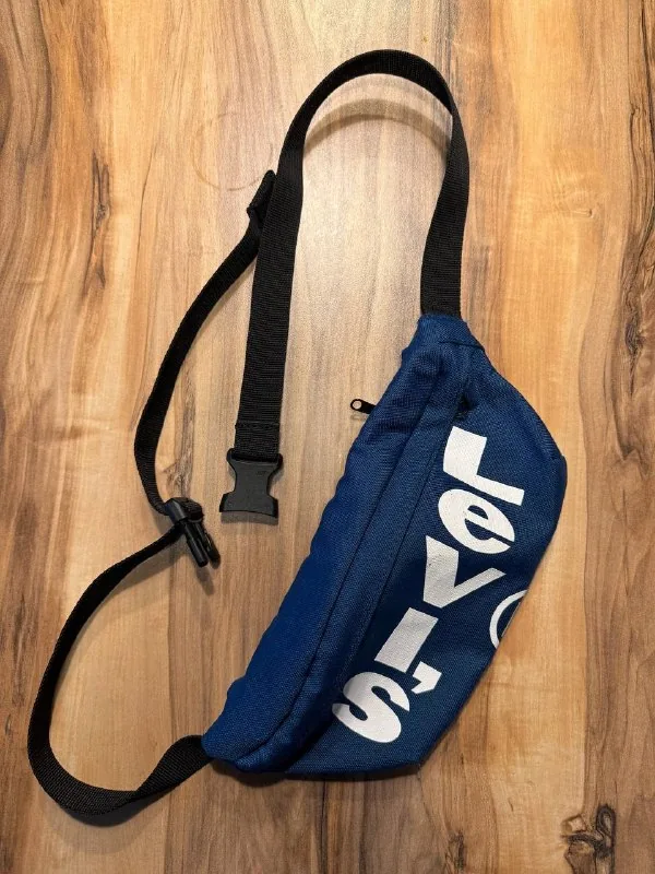 Сумка банан Levi’s