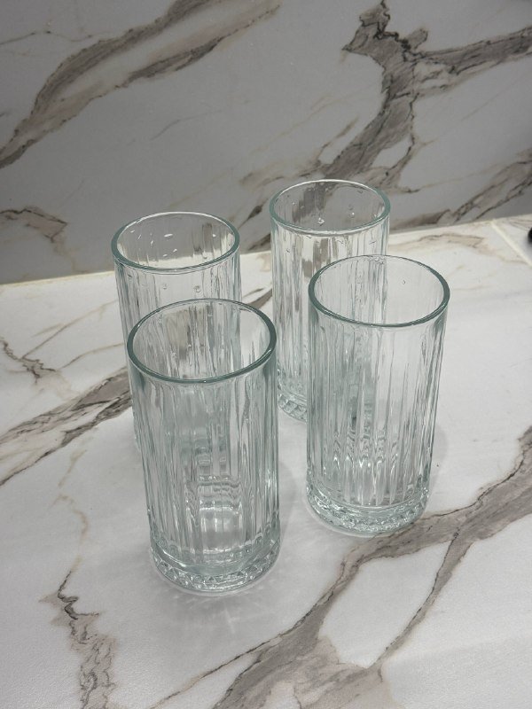 Стаканы, тарелки, бокалы