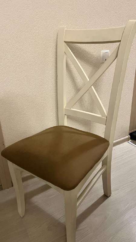 6 деревянных стульев