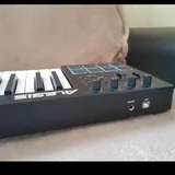 MIDI-клавиатура Alesis V49 3
