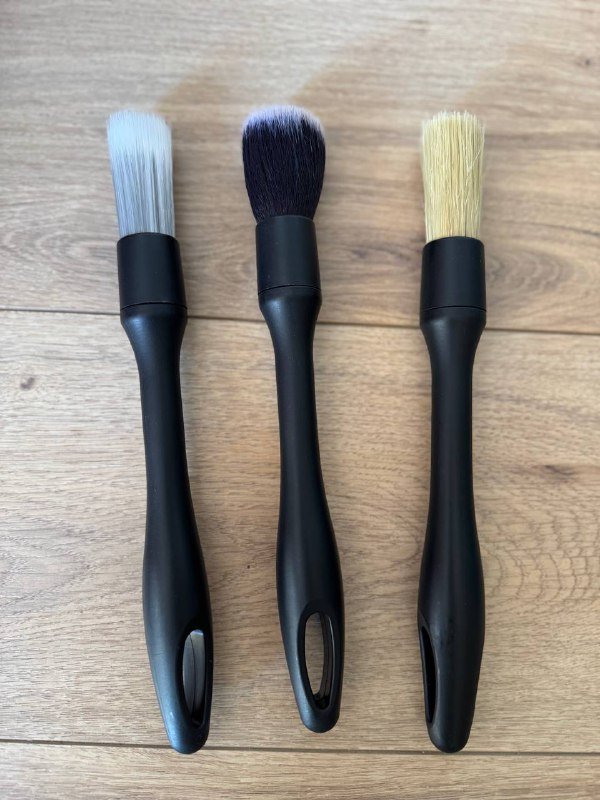 Контейнеры для хранения, плойка, шлем, ступенька, весы, книжки, клеевой пистолет, кисти 8