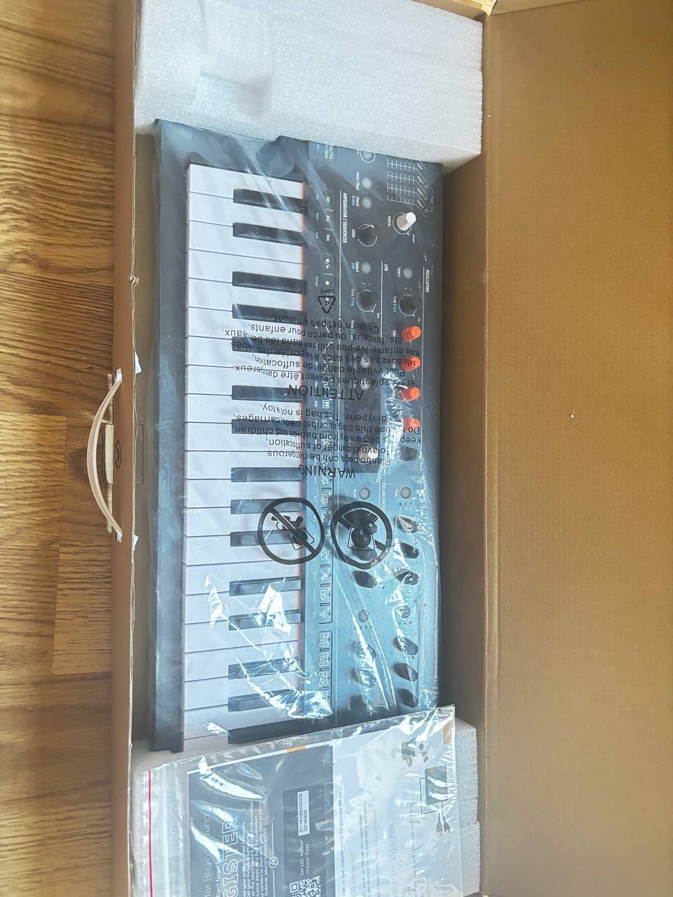 Синтезатор Arturia minifreak