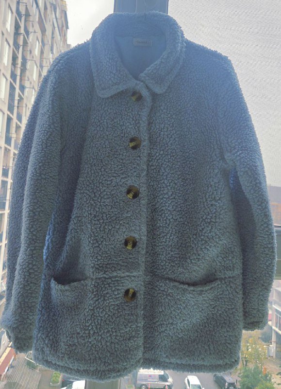 Женское синее пальто из меха