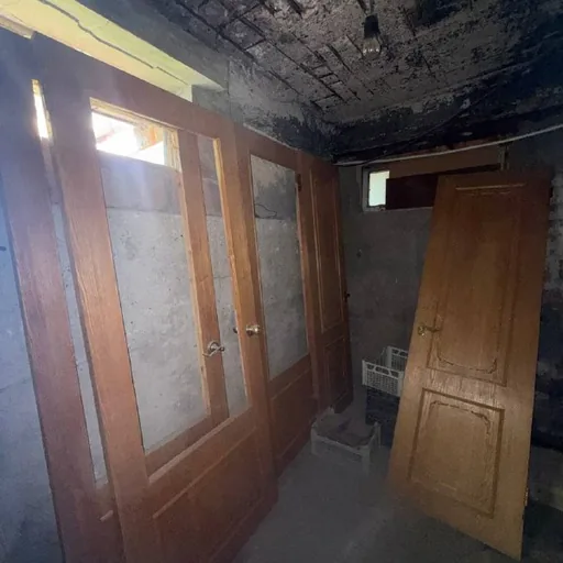 5 старых деревянных дверей под реставрацию